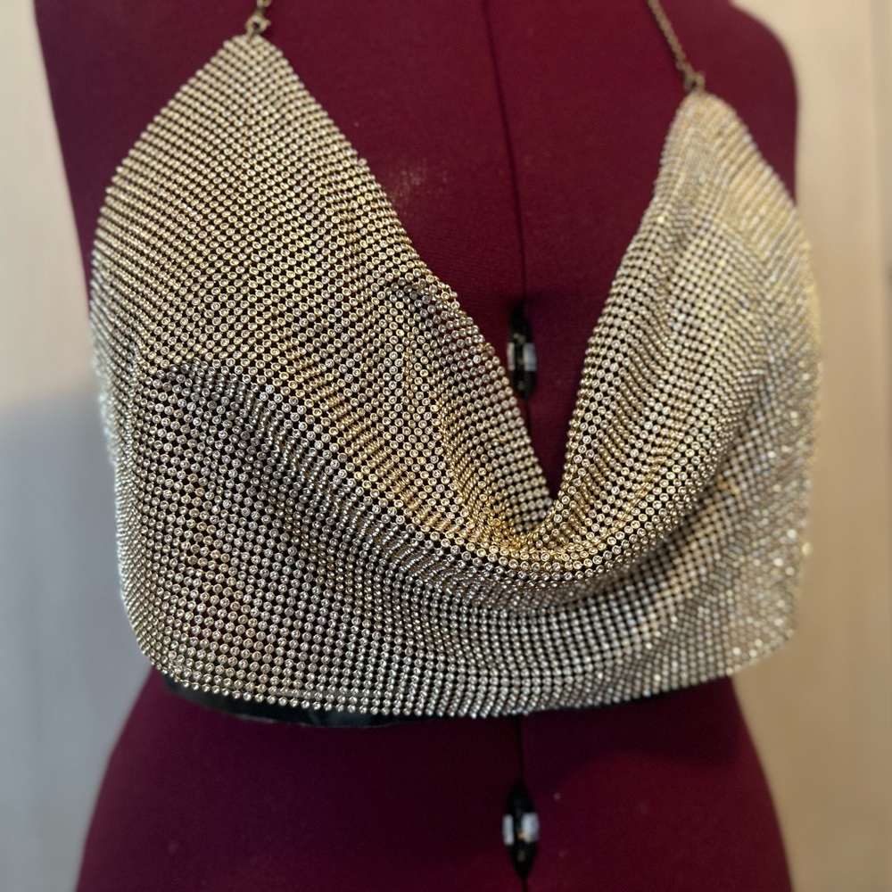 BEAUTIFUL Top Chic Crystal Golden Rhinestone Crystal Metal Mesh Backless Halter